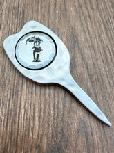 Load image into Gallery viewer, Magnetic Divot Tool + Gnome