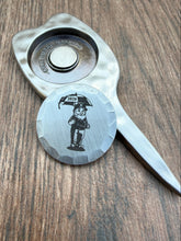 Load image into Gallery viewer, Magnetic Divot Tool + Gnome